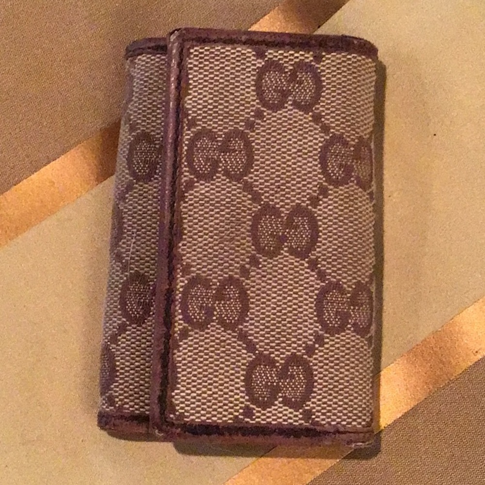 Gucci key holder